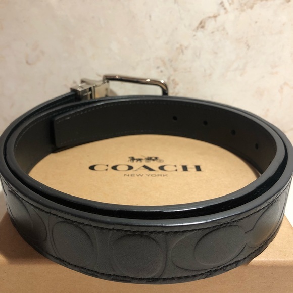 Coach Signature Black Leather Belt - Picture 11 of 13